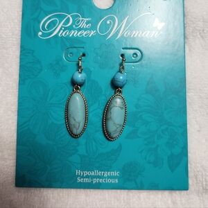 PIONEER WOMAN, TURQUOISE COLOR EARRINGS, NEW